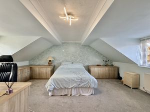 Photo 8- click for photo gallery